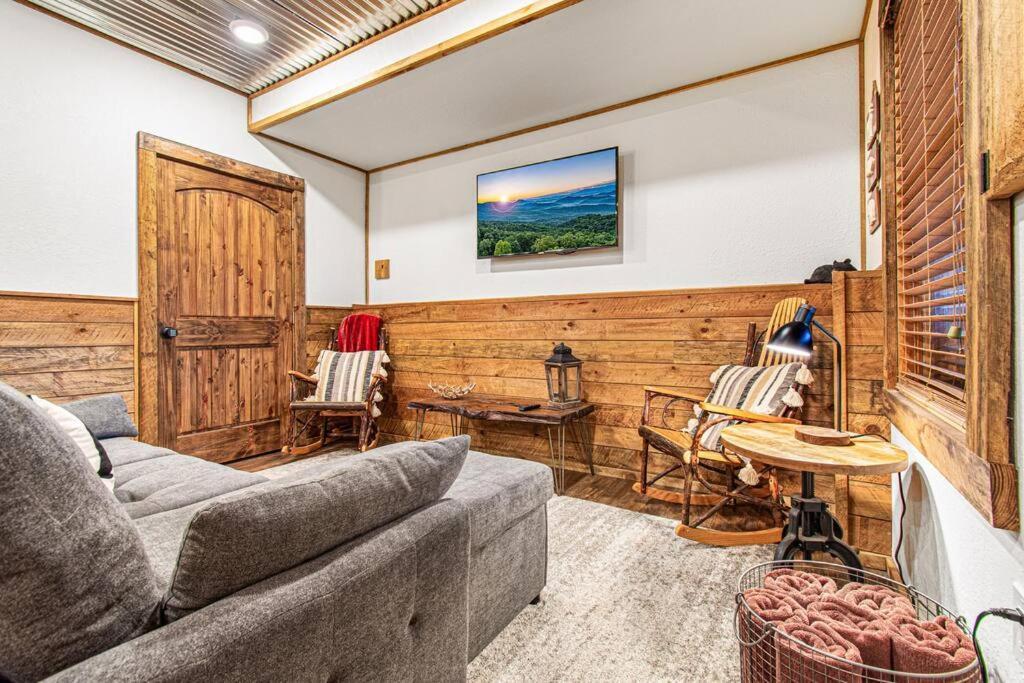 Cherry Log Summit Cabin By Bk Stays - Family Friendly - Playground - Game Room - Jacuzzi - Amazing Mountain Views Экстерьер фото