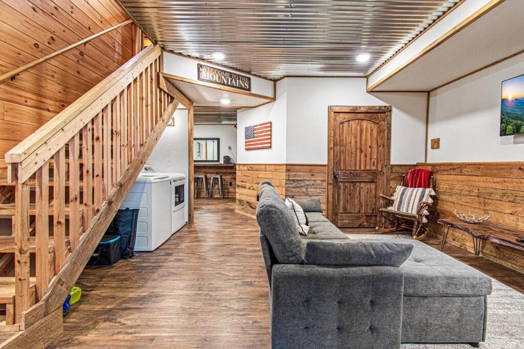 Cherry Log Summit Cabin By Bk Stays - Family Friendly - Playground - Game Room - Jacuzzi - Amazing Mountain Views Экстерьер фото