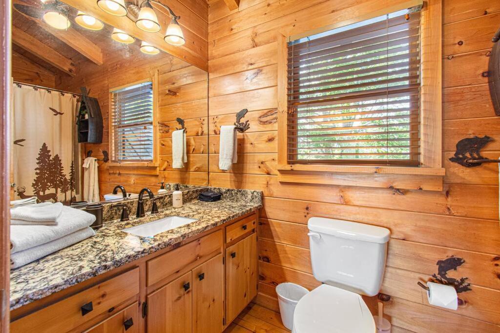 Cherry Log Summit Cabin By Bk Stays - Family Friendly - Playground - Game Room - Jacuzzi - Amazing Mountain Views Экстерьер фото